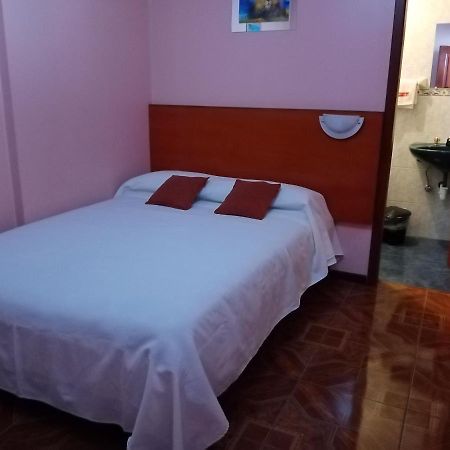 Hostal Sauna Water Palace Quito Exterior foto
